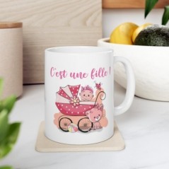 Mug C'est une fille - Idée cadeau - Tasse en céramique 